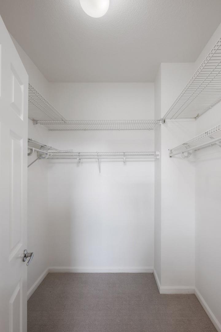 500 Baltic CIR 518