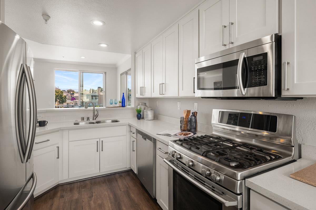 500 Baltic CIR 518