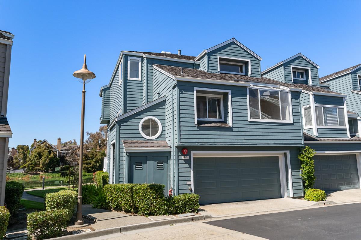 845 Columbia CIR