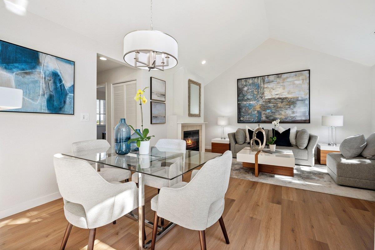 825 Portwalk PL
