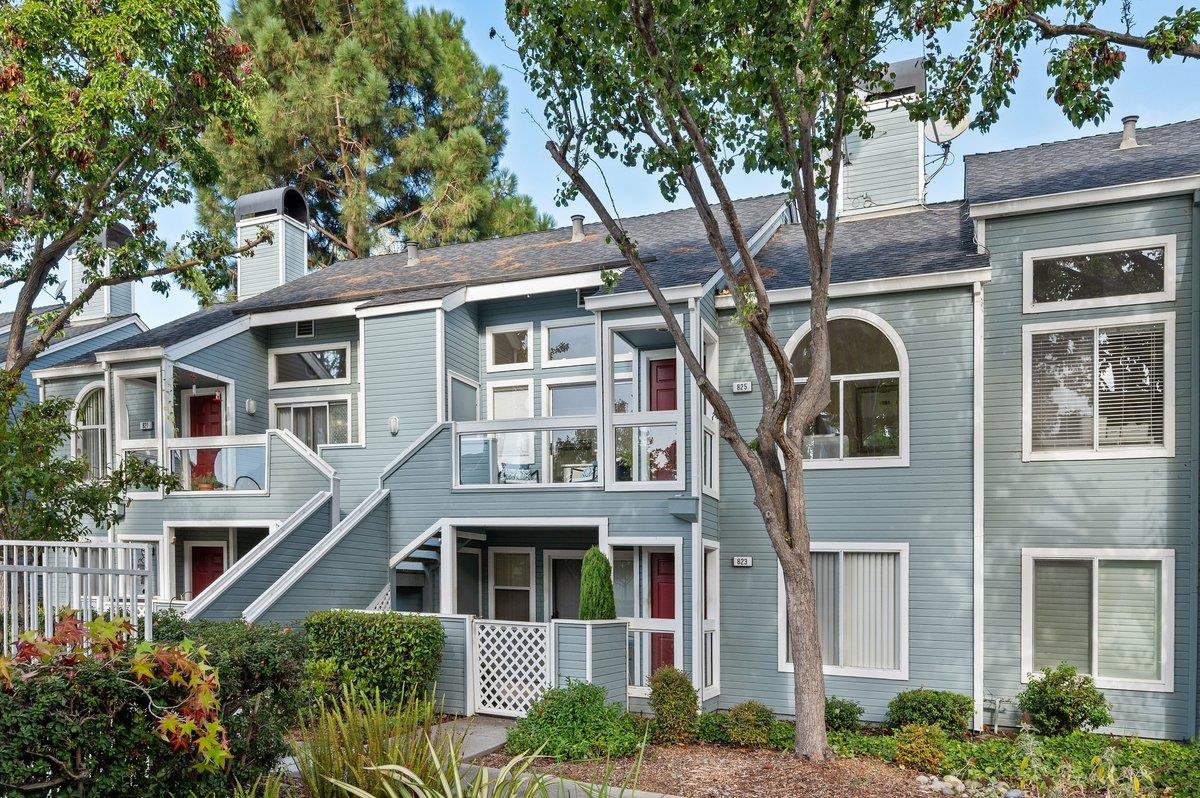 825 Portwalk PL