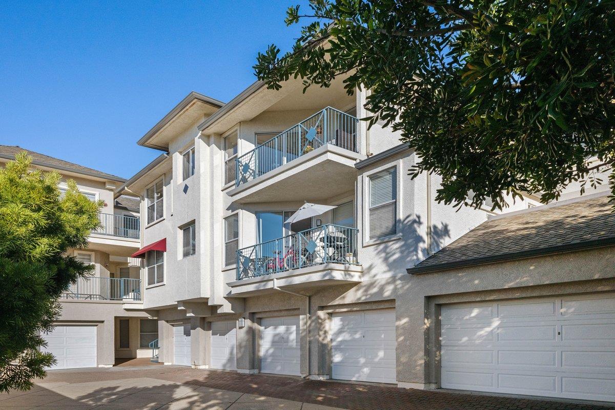 300 Baltic CIR 340