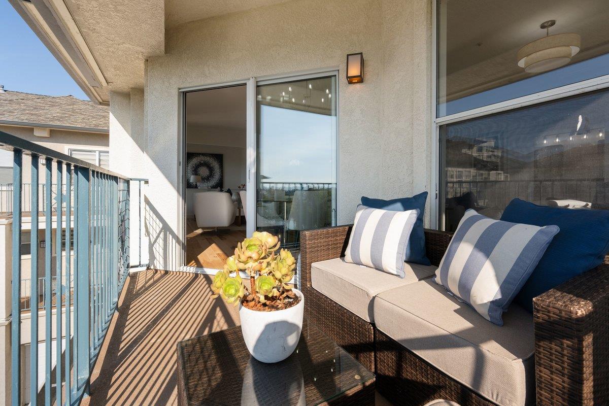 300 Baltic CIR 340