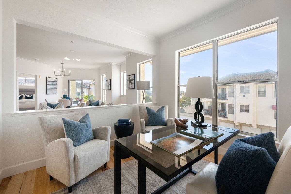 300 Baltic CIR 340