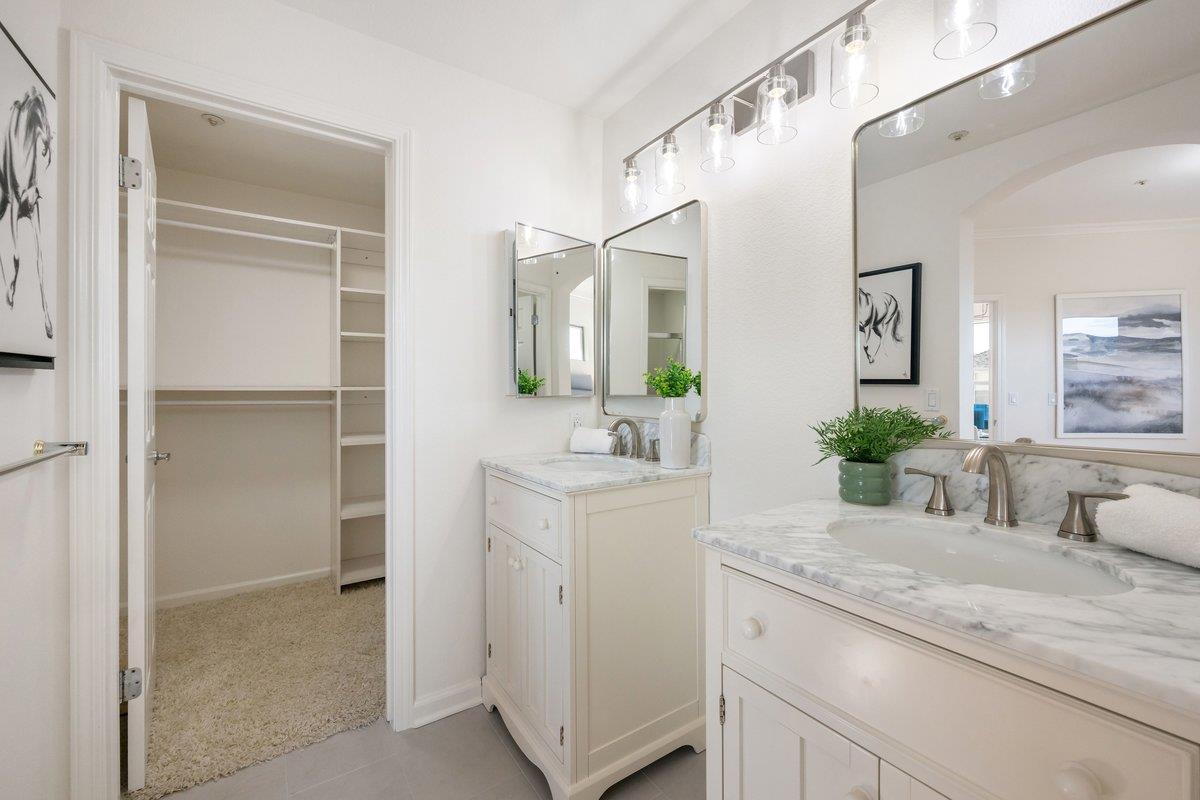 300 Baltic CIR 340