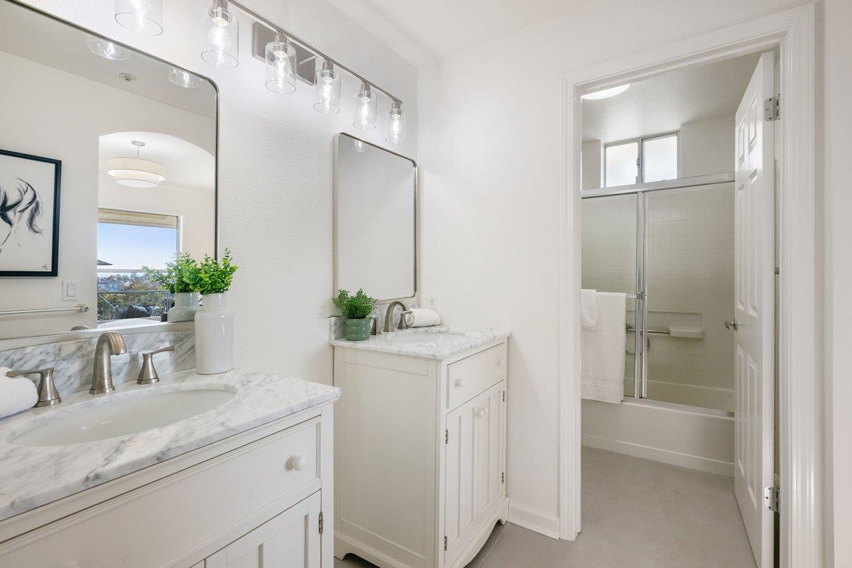 300 Baltic CIR 340