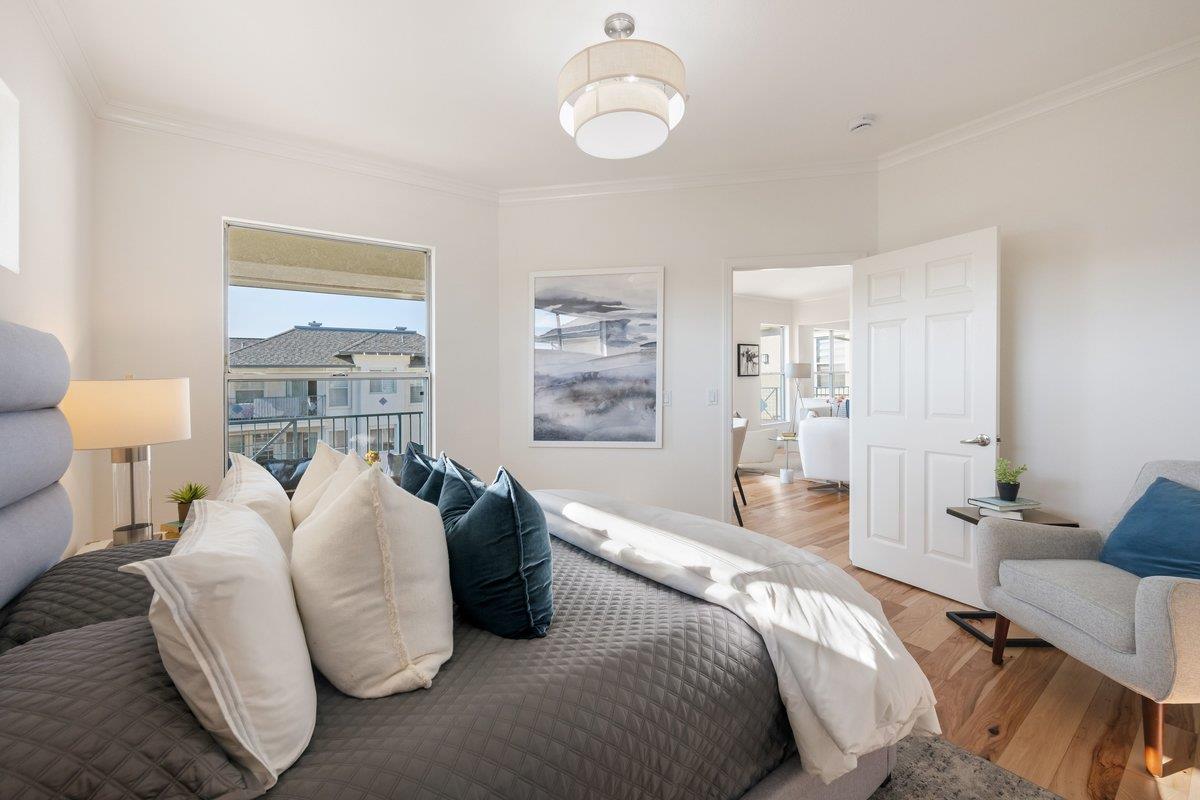 300 Baltic CIR 340