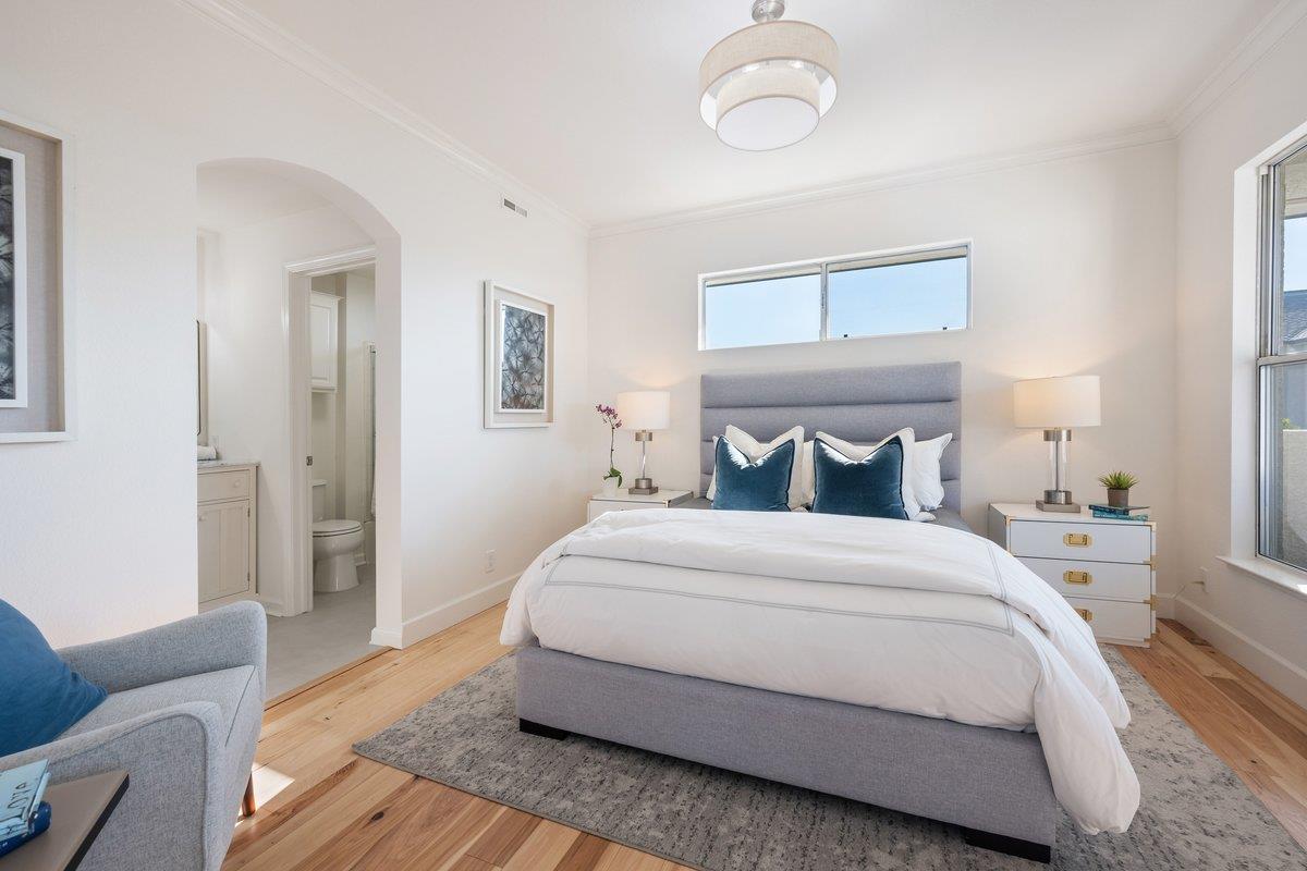 300 Baltic CIR 340