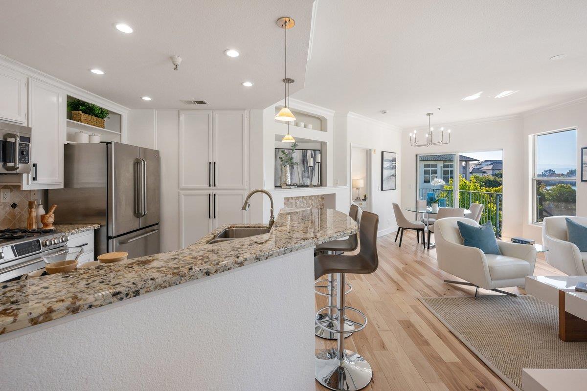 300 Baltic CIR 340
