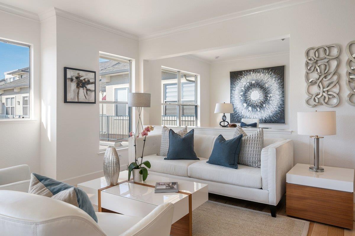 300 Baltic CIR 340