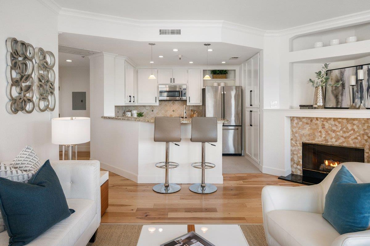 300 Baltic CIR 340