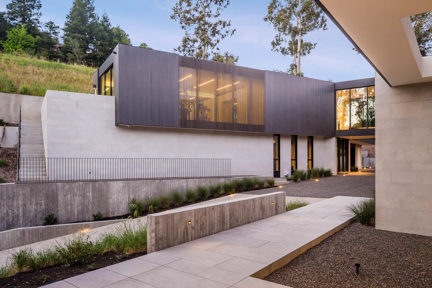 455 Pinehill Road