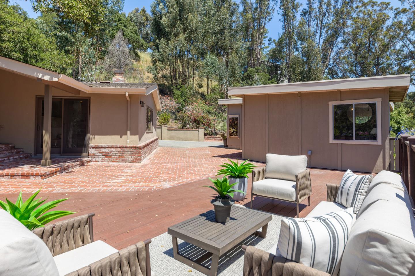 1050 Merner Road
