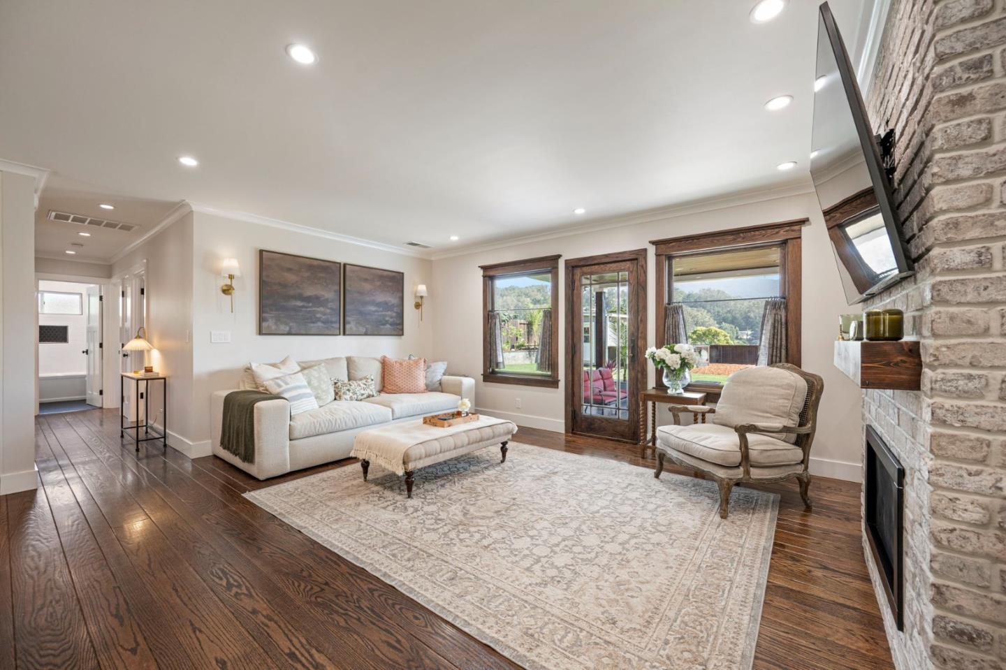 908 Corona Drive