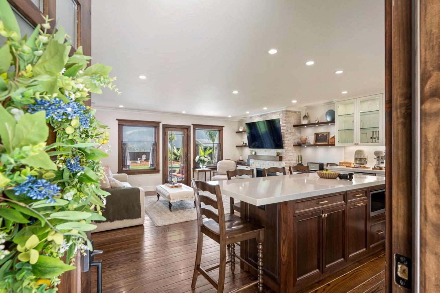 908 Corona Drive