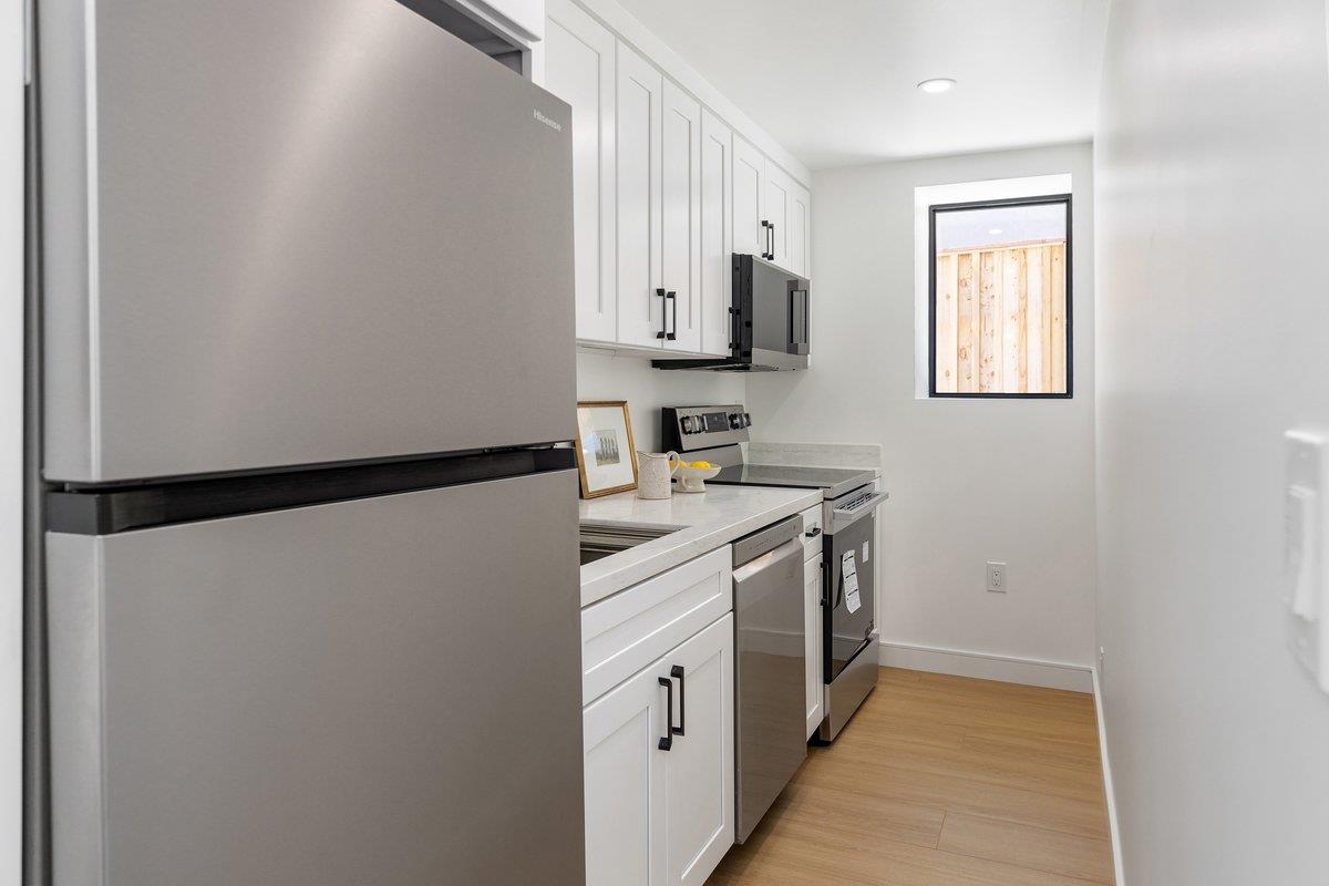 731 Grand Ave