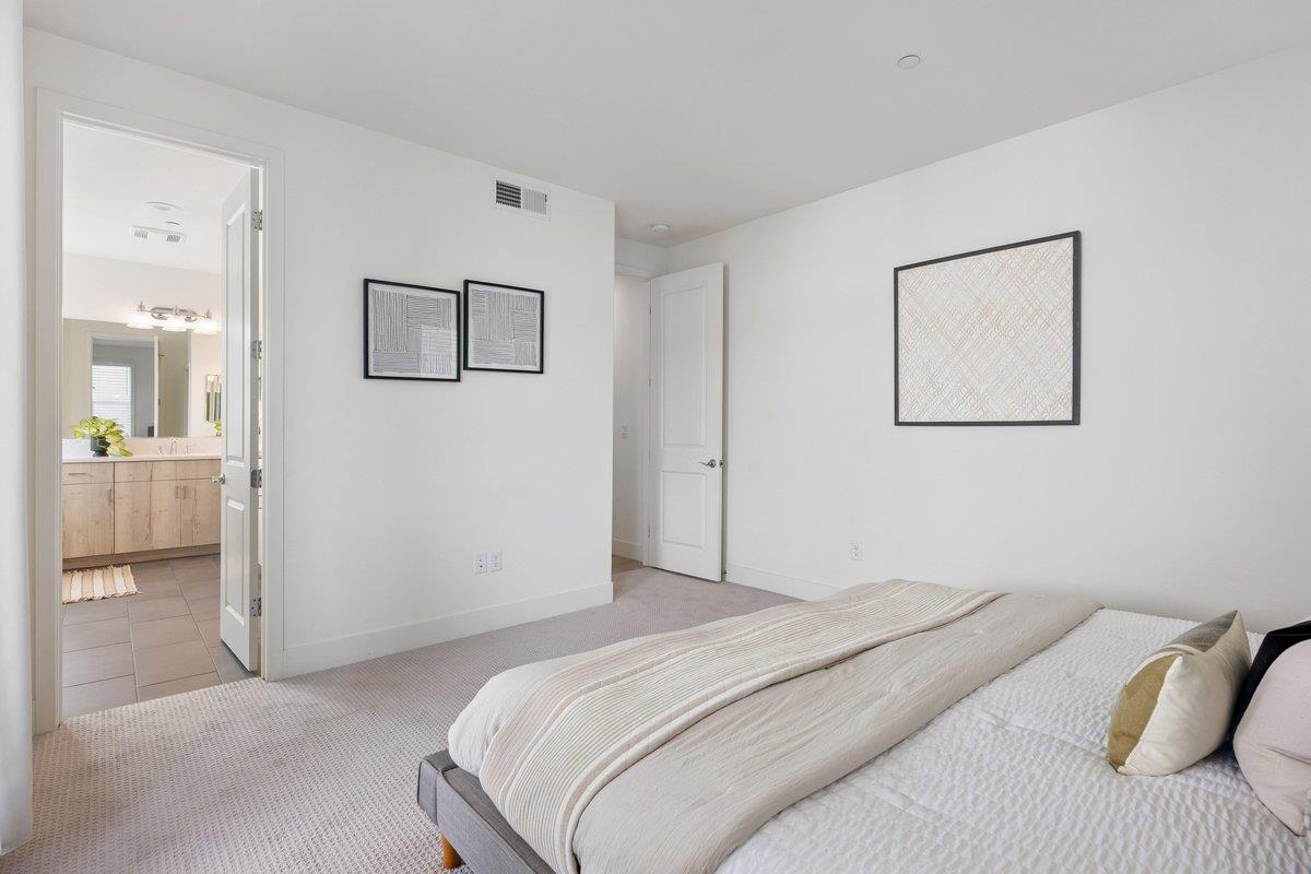 130 Harvest ST