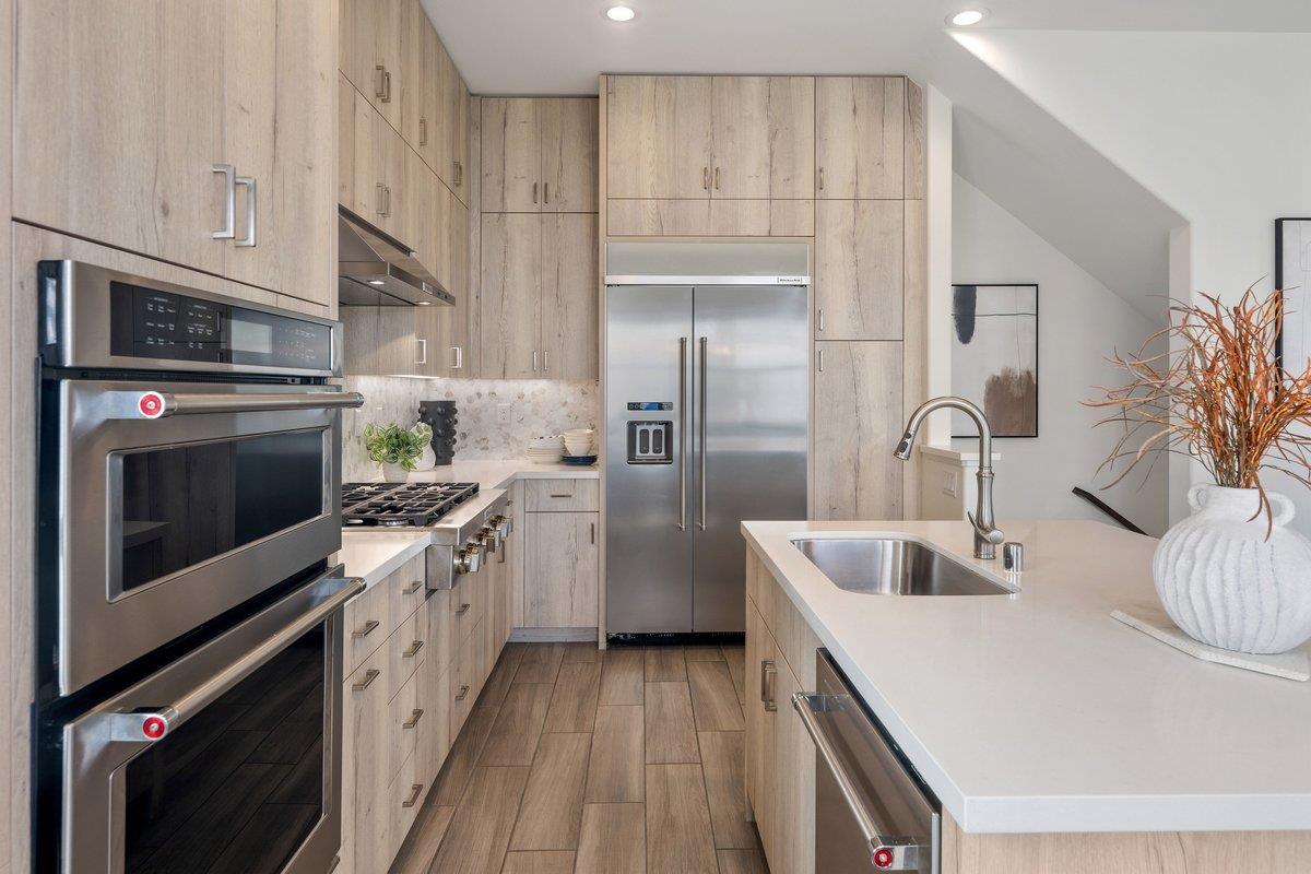 130 Harvest ST