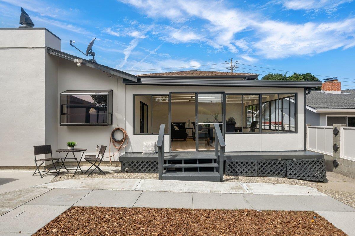 343 Alta Mesa DR