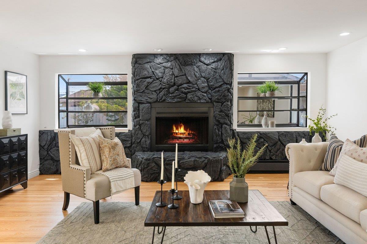 343 Alta Mesa DR