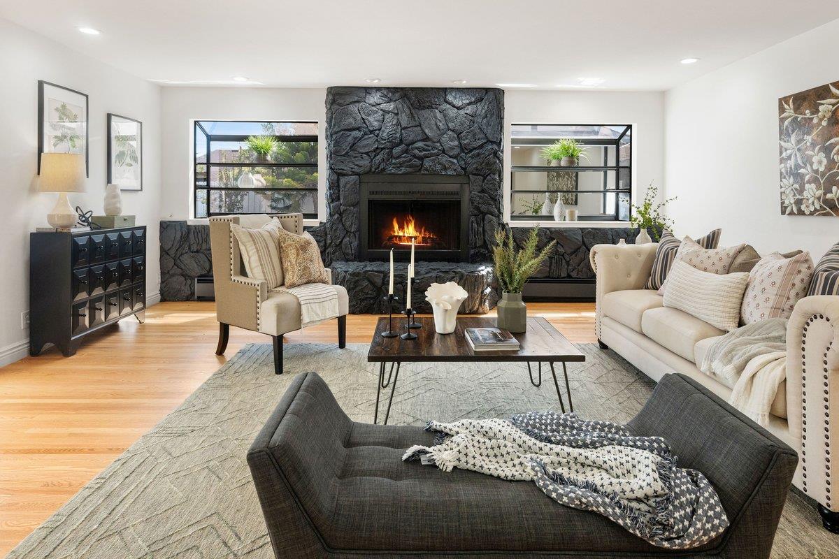 343 Alta Mesa DR