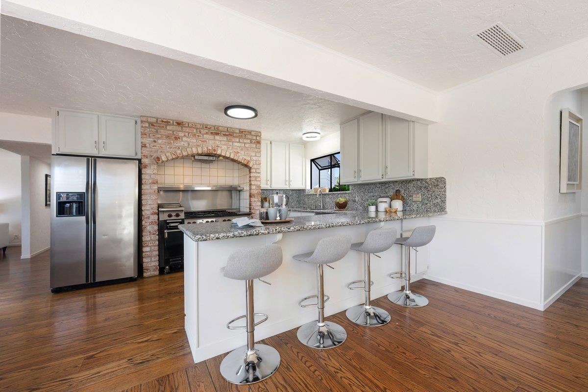 8 Toledo CT
