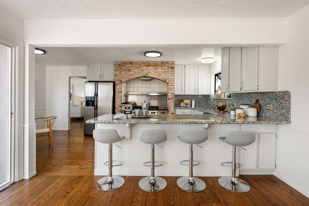 8 Toledo CT