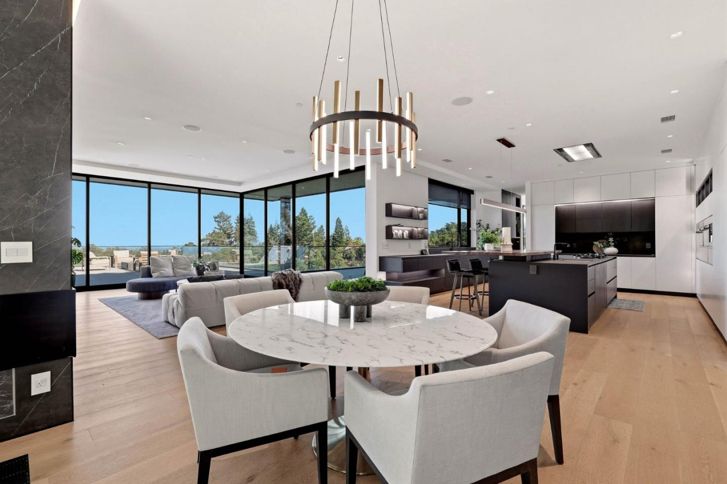 950 Macadamia DR