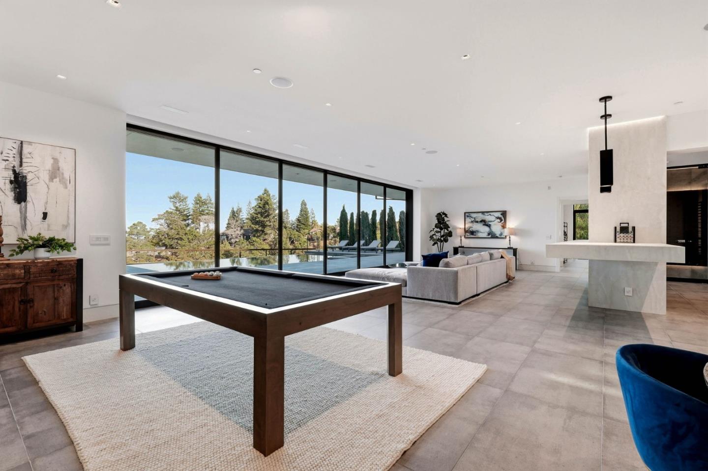 950 Macadamia DR