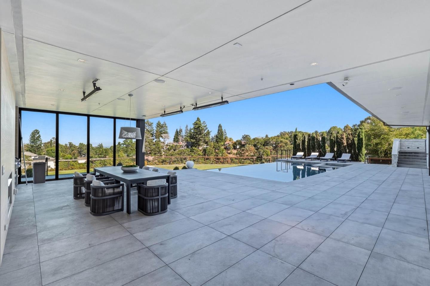 950 Macadamia DR