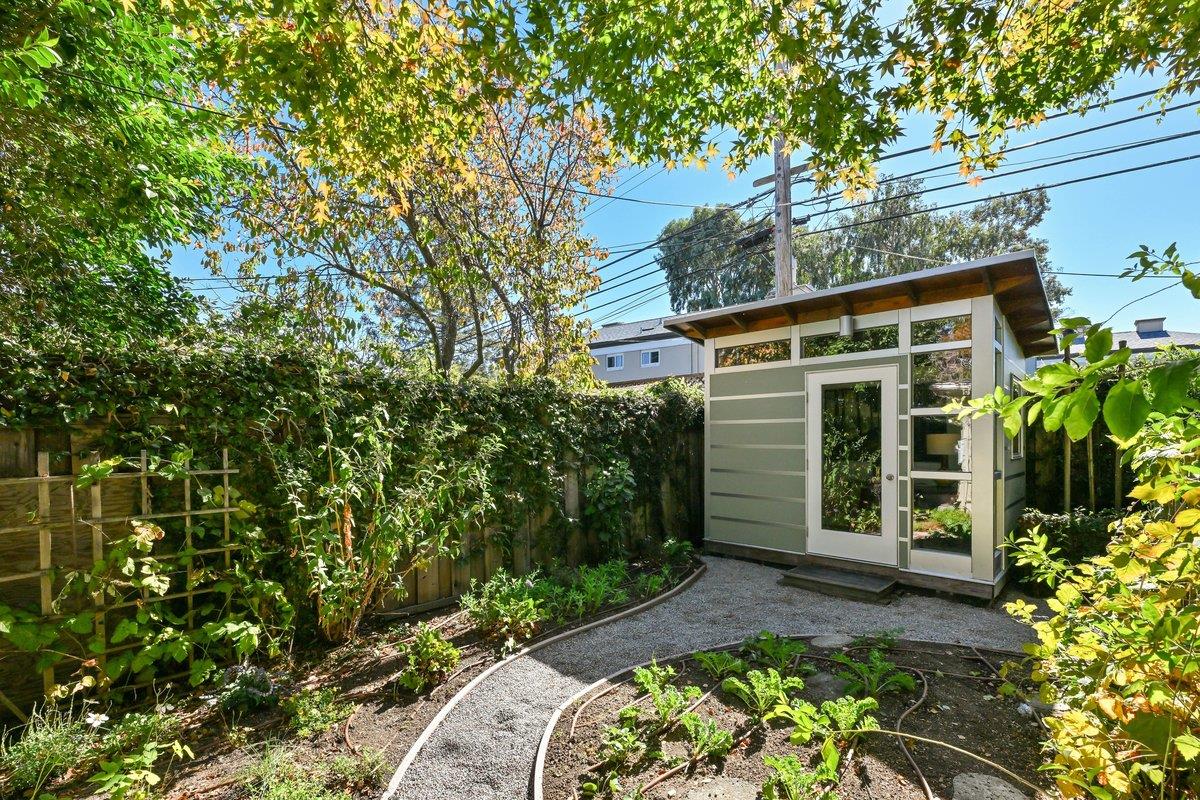 151 Louise LN