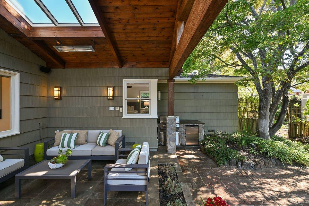 151 Louise LN