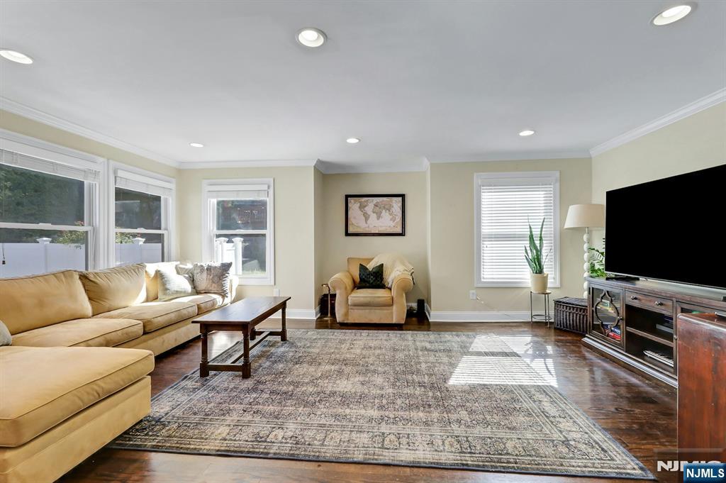 35 Franklin Avenue