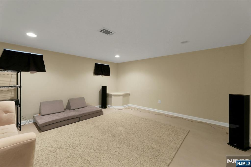 35 Franklin Avenue