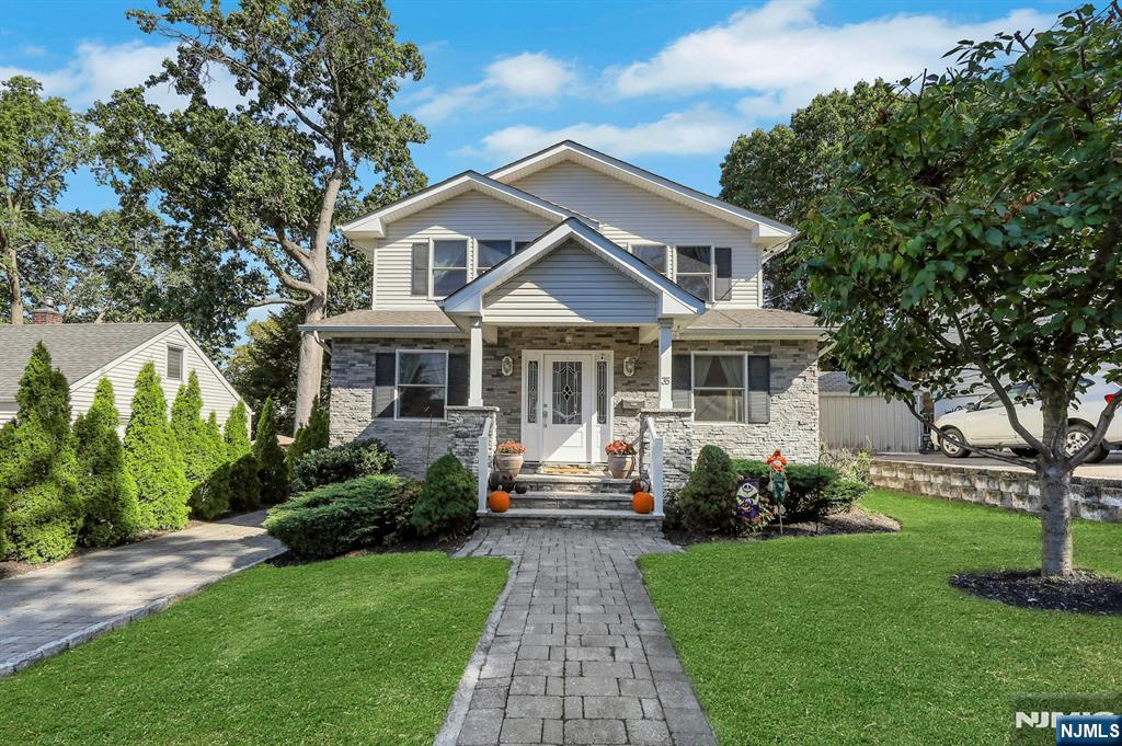 35 Franklin Avenue