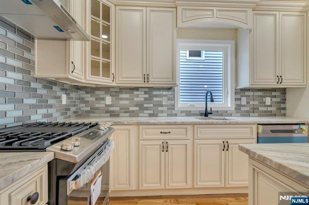 372 Rutherford Boulevard