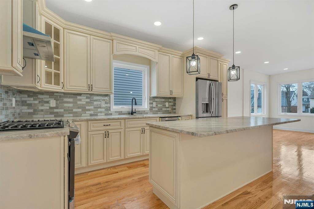 372 Rutherford Boulevard