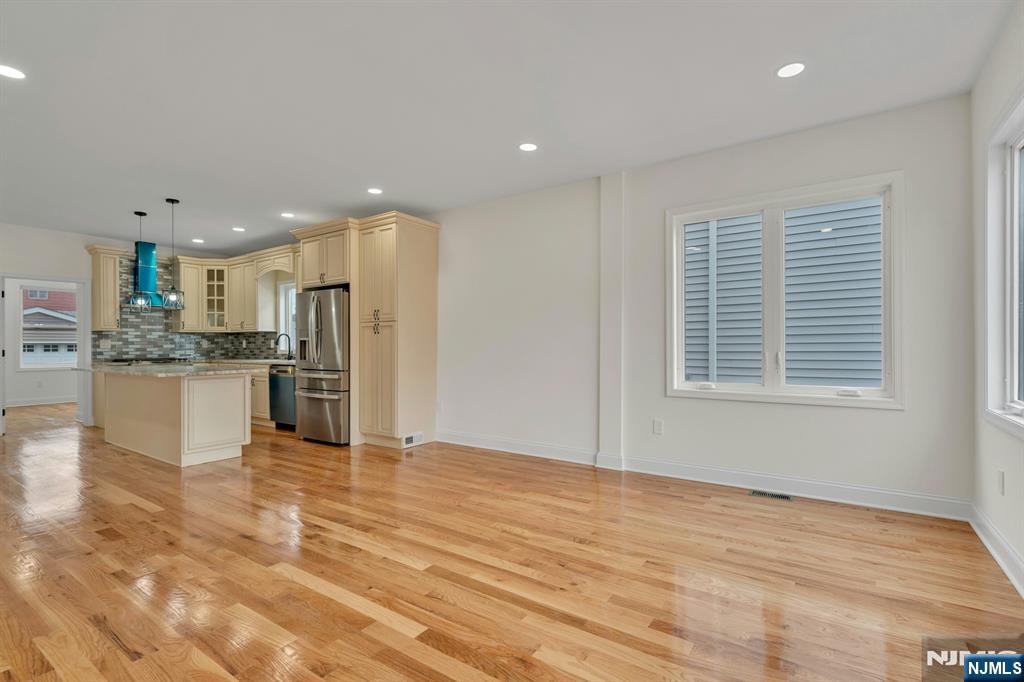 372 Rutherford Boulevard