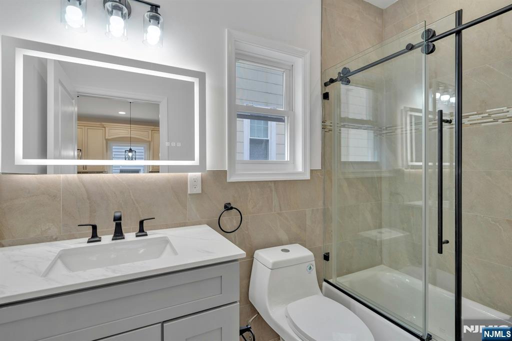 372 Rutherford Boulevard