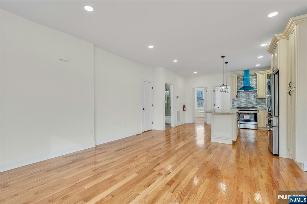 372 Rutherford Boulevard