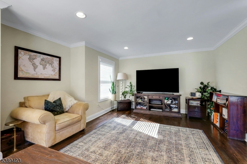 35 Franklin Ave