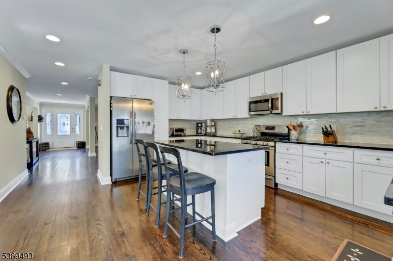 35 Franklin Ave