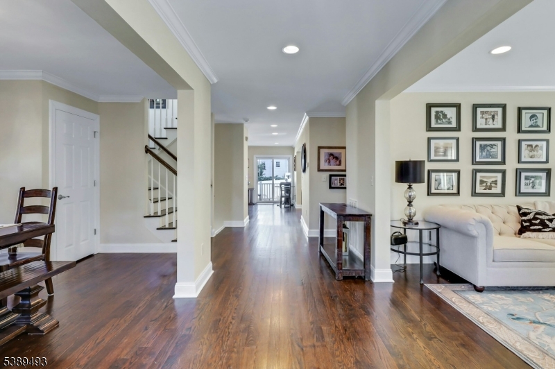 35 Franklin Ave