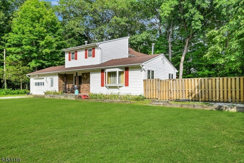 380 Ringwood Ave