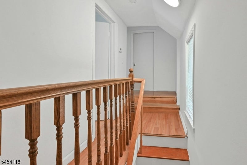 380 Ringwood Ave