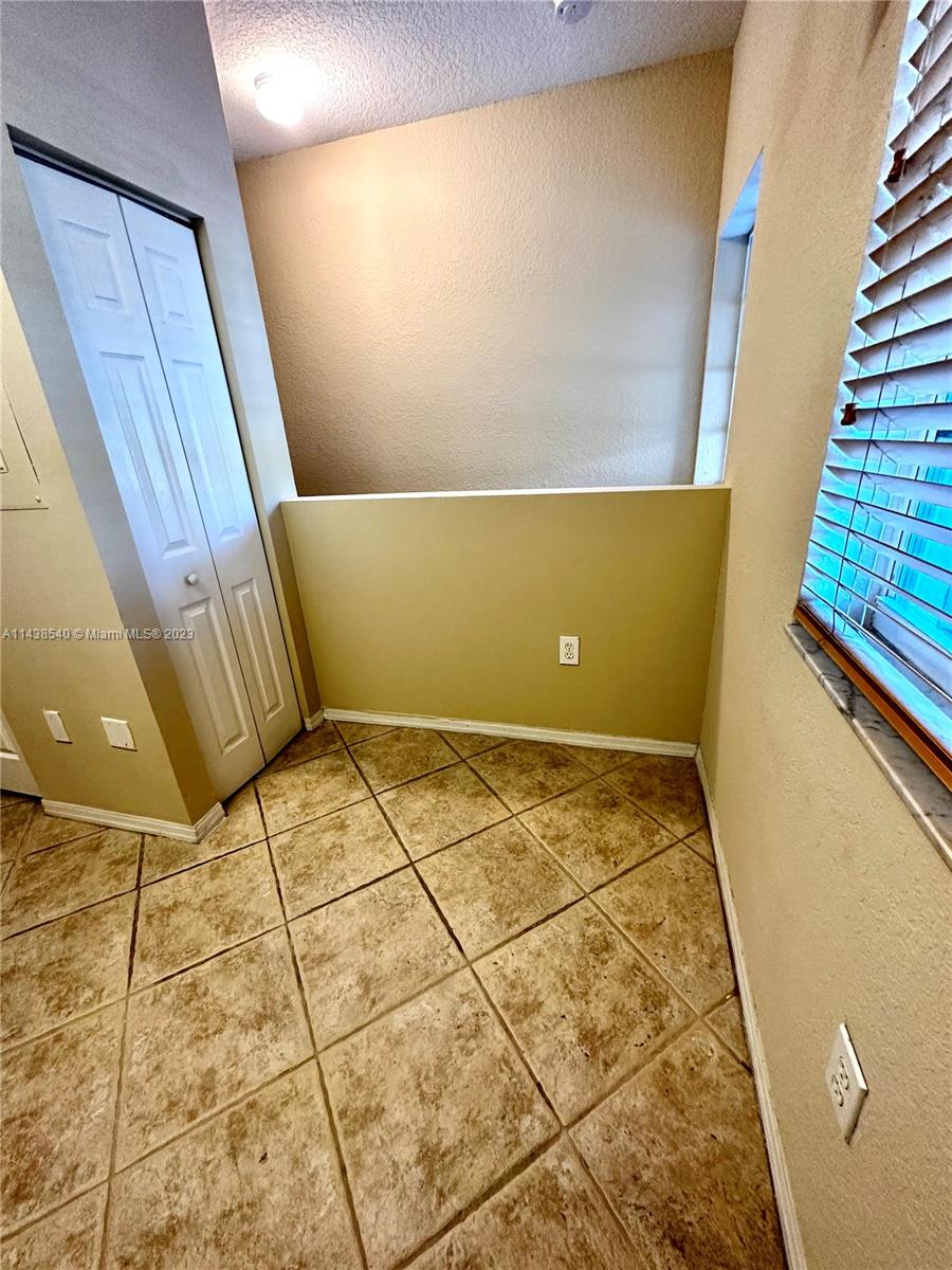 5670 NW 116th Ave # 219