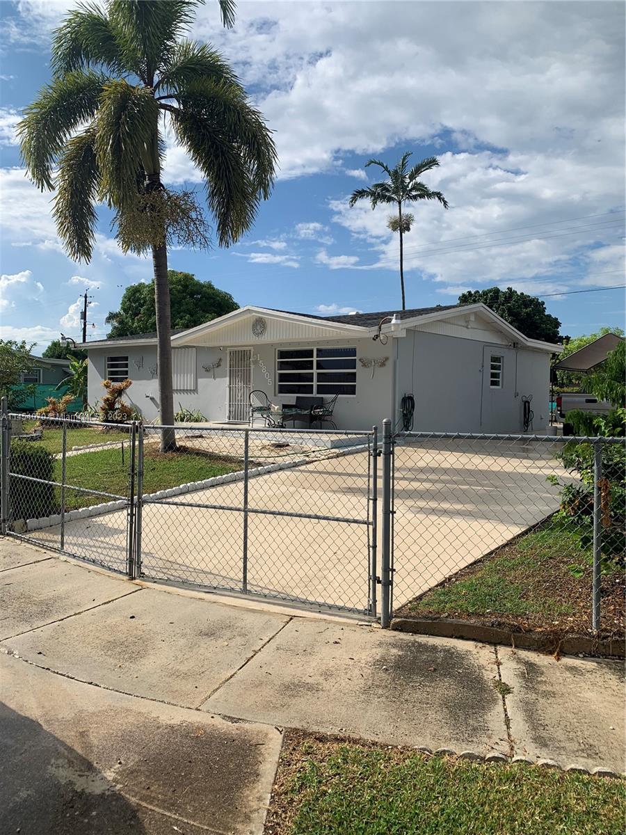 15805 SW 300th Ter