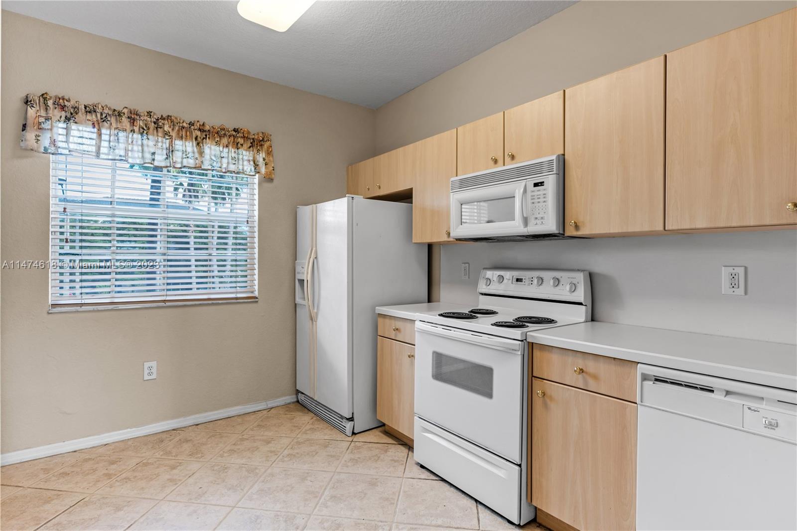 5670 NW 116th Ave # 219