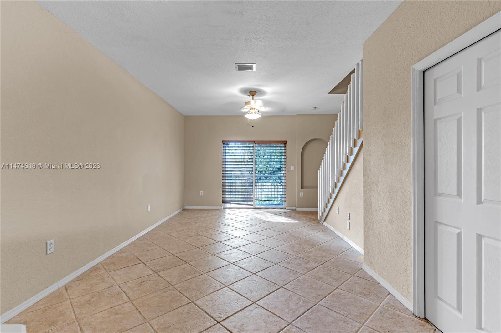 5670 NW 116th Ave # 219