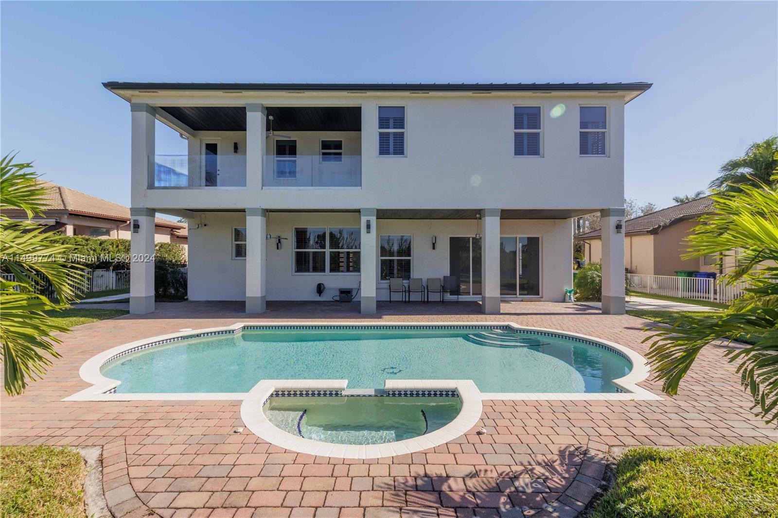4128 SW 195th Ter